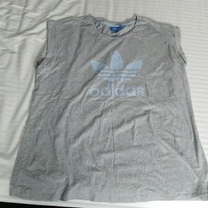 Adidas tshirt